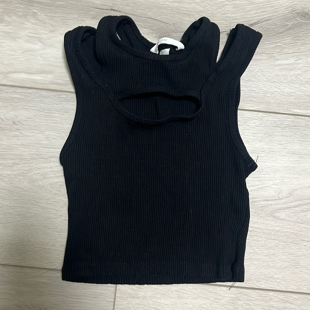H&M Multilayered Crop Top